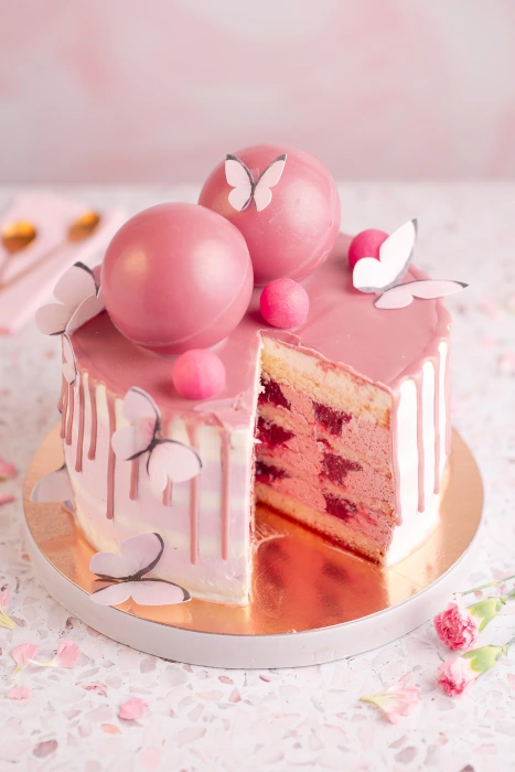Tort Premium Truskawkowy